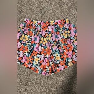 Floral Women's Shorts - Multicolor